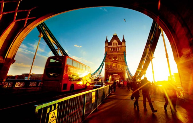 一座城的日与夜 晨光与华灯