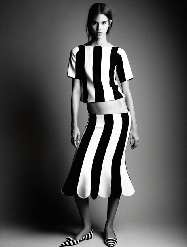 欲露还休  设计中段曼妙青春的腰线