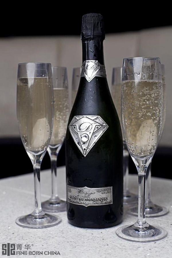 120万欧元天价香槟  Brut Diamond