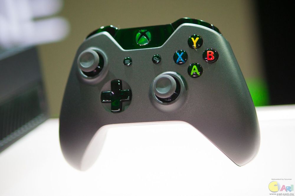 Xbox One 游戏手柄将会在 2014 年兼容 PC