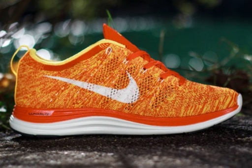 无比活力  Nike Flyknit Lunar 1& Team Orange/Laser Orange