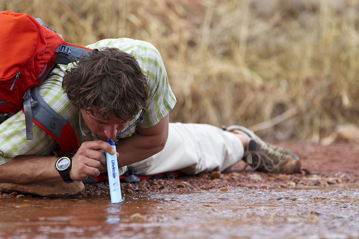 贝爷的首选 野外求生神器 LifeStraw Go