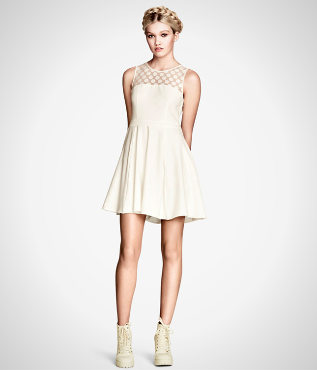 H&M首次推出婚纱礼服预售$99