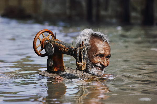 Steve McCurry 镜头下的人类韧性