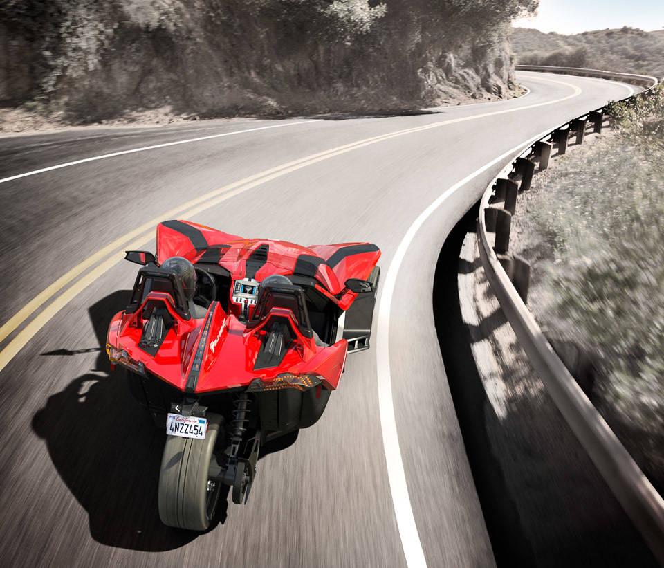 Polaris Slingshot ：三轮风暴